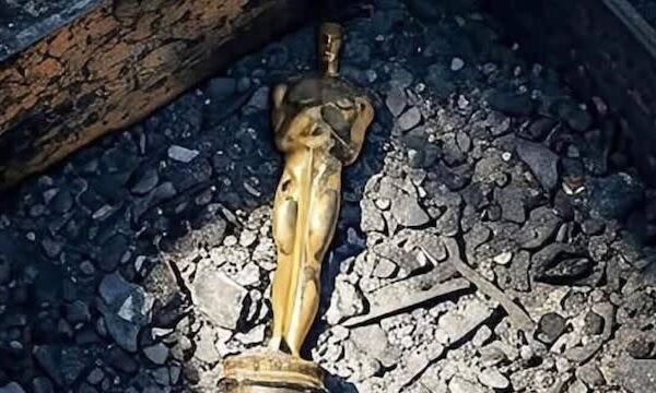 Grammys-and-Oscars-to-Proceed-Amid-LA-Wildfires